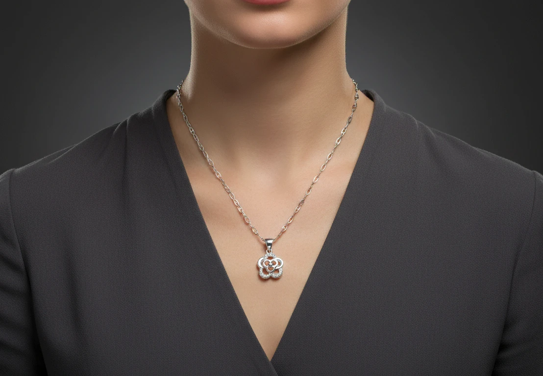 Vista de Cadena forzada con dije Flor de Loto